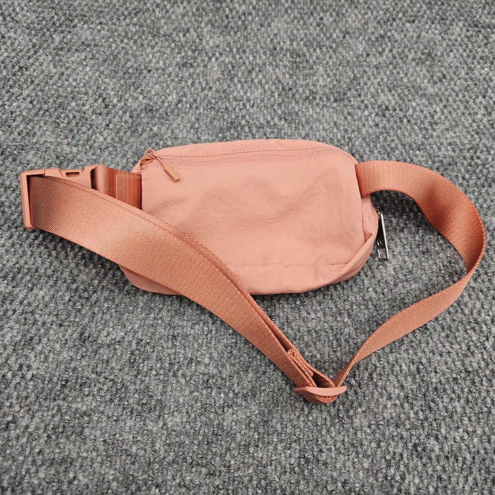 Lululemon Pink Everywhere Belt Bag Fanny Pack Crossbody Athletic 1L Adjustable - Picture 3 of 7